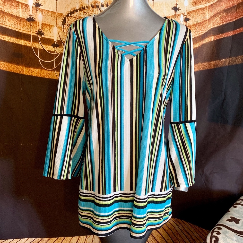 Dana Buchman Blouse Flare Sleeves